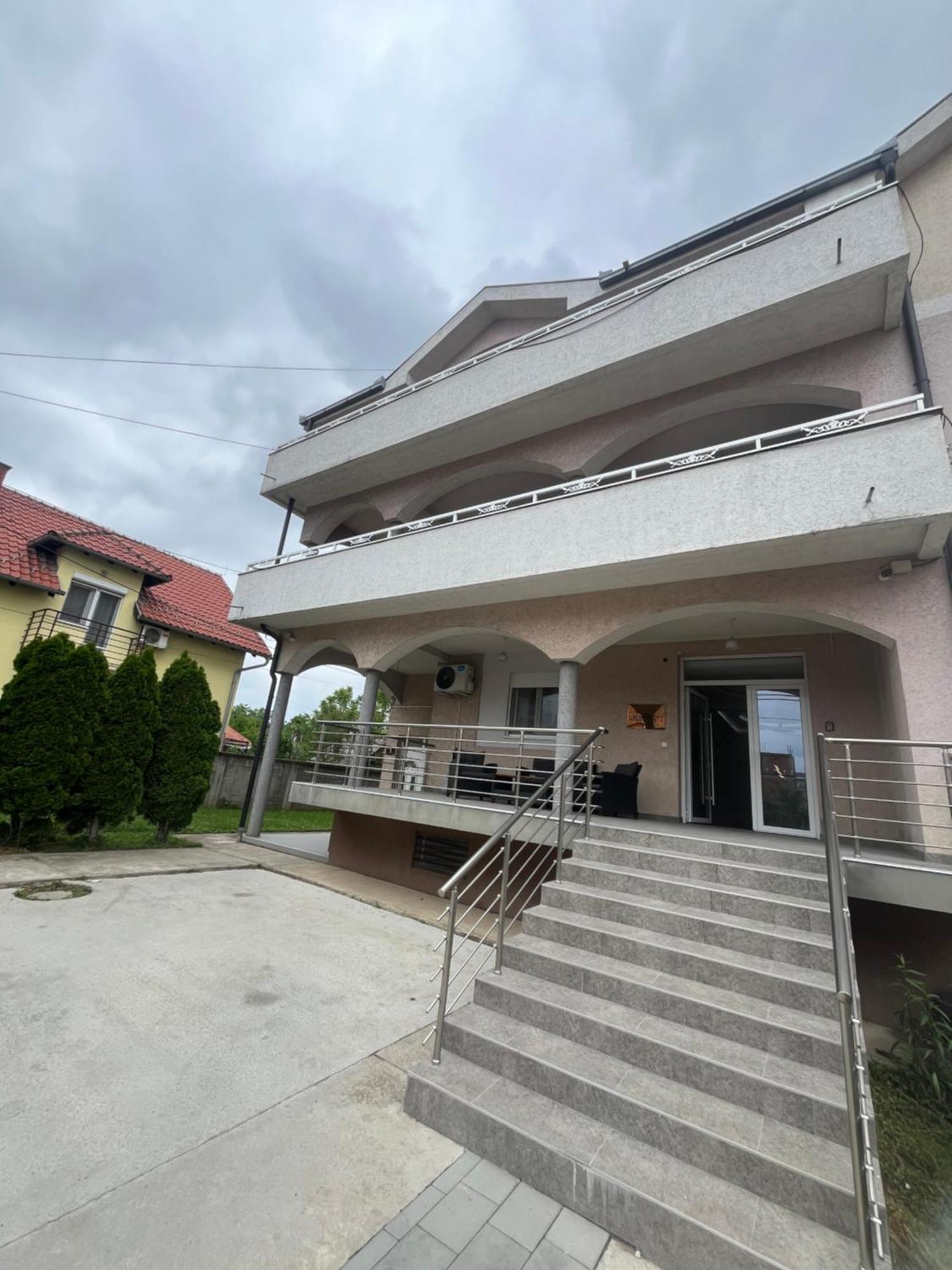 Beoair Apartments Surčin Zewnętrze zdjęcie